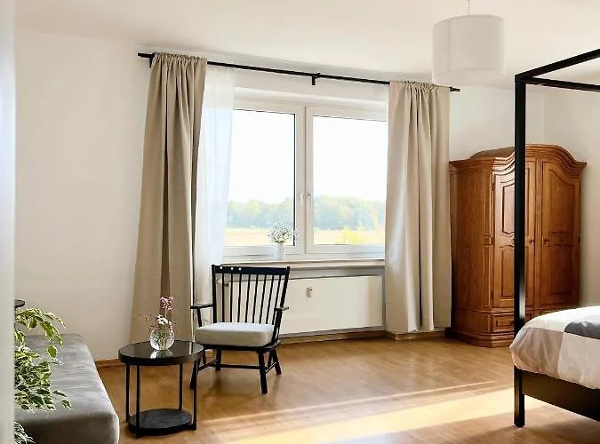 Haus Neuss-1.og Lejlighed *