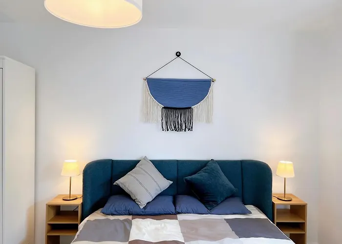 Haus Neuss-1.og Neuss